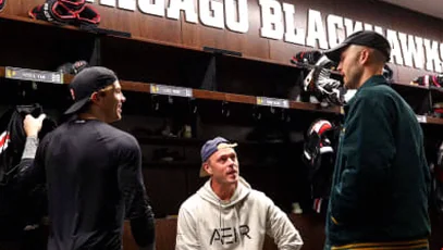 Blackhawks Legends Toews and Hjalmarsson Visit Kane Before Blues Game