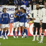 Como Fans Celebrate 4-1 Manchester United Upset with Brazilian Chant