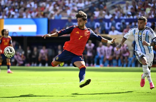 PSG Forward Ferran Torres Leaves Spain Squad With Left Ankle Problem