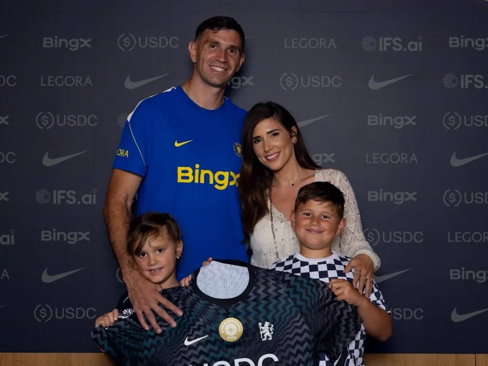 Emiliano Martínez Undergoes Procedure After Chelsea Collision