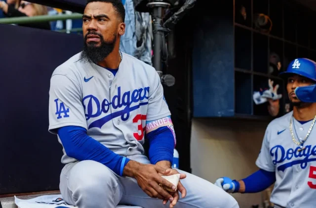 Brewers Take 2-0 NLCS Lead as Dodgers Offense Stalls