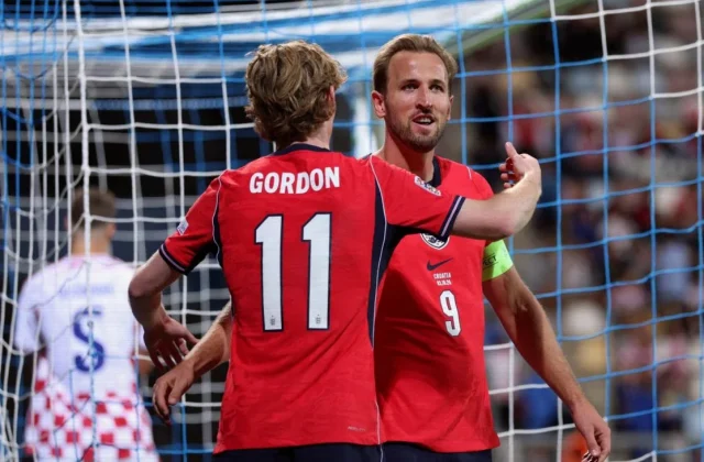 England Thrash Croatia 7-0 as Kane and Saka Score Doubles