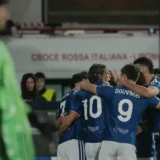 Nico Paz Stuns Manchester United With Early Goal for Como