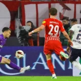 Jonas Urbig Keeps Bayern Safe in 3-1 Win at Freiburg