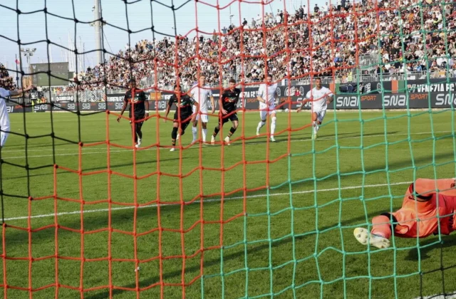 Venezia Stun Napoli as Stankovic Saves De Bruyne Penalty