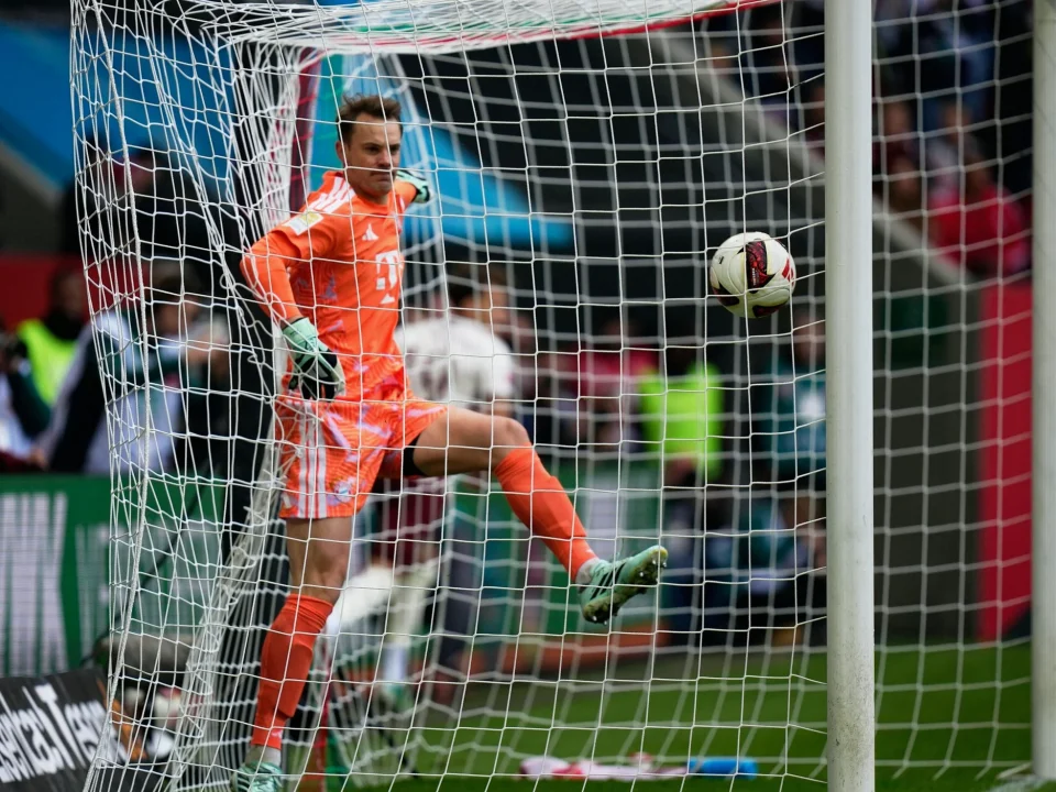 Manuel Neuer Errors Cost Bayern Munich in Augsburg Draw