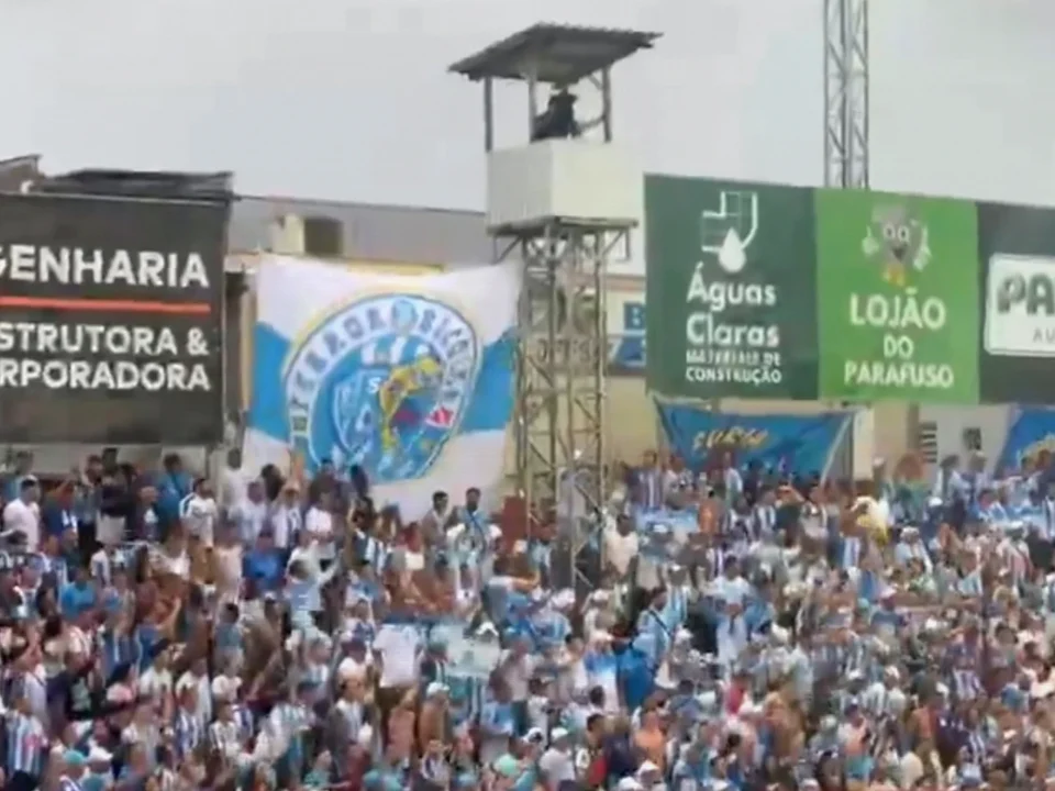 Brusque vs Paysandu Halted After Stand Movement Scare in Serie C