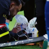Emiliano Martínez Hospitalized After Aerial Collision Against Everton