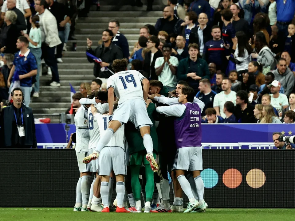 Alessandro Bastoni Pounces on France Error to Score for Italy