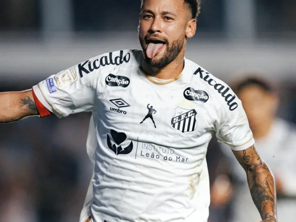 Neymar Scores Twice After Half-Time Arrival in Santos Draw with Flamengo