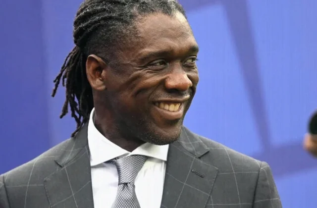 Clarence Seedorf Takes Charge of Corinthians in New Coaching Challenge