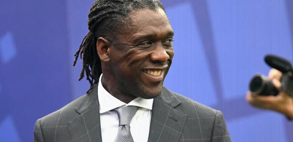 Clarence Seedorf Takes Charge of Corinthians in New Coaching Challenge