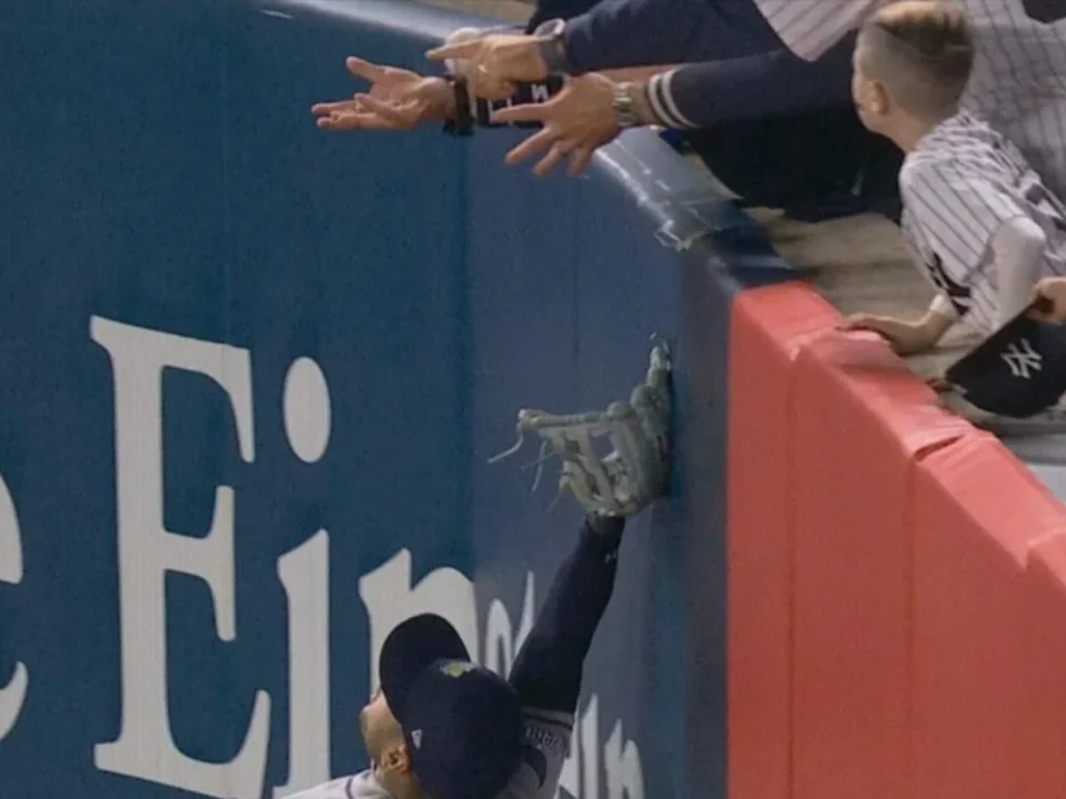 Replay Overturns Anthony Volpe’s Apparent Game-Tying Homer
