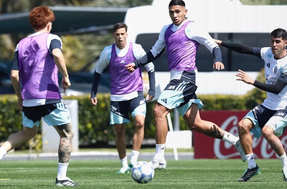 Ezequiel Fernandez Makes Argentina Debut After Bayer Leverkusen Revival
