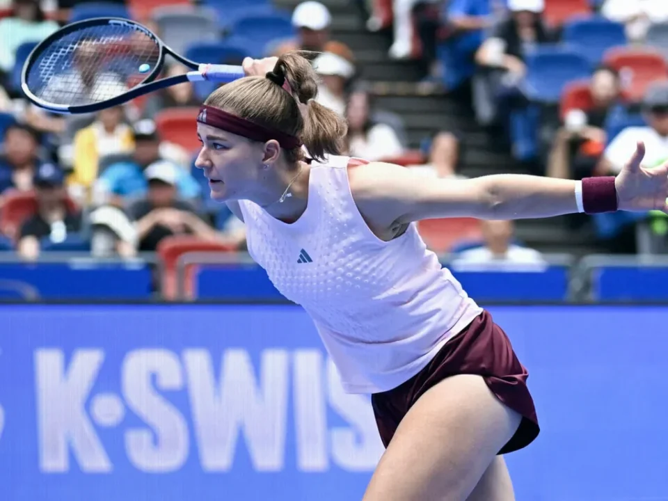 Vote for Wuhan’s Best Shot Featuring Chwalinska and Ostapenko