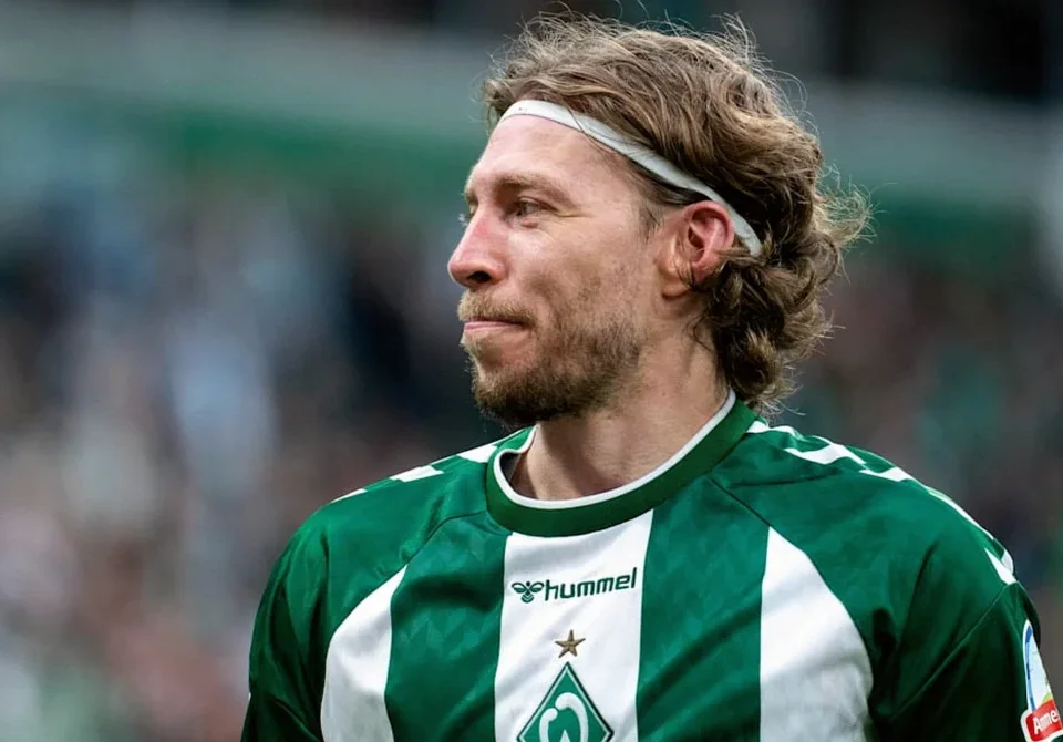 Mitchell Weiser Returns for Werder Bremen After 14-Month ACL Layoff
