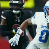 Detroit Lions Enter Bye Week With Offense Rolling and Defense Regaining Form