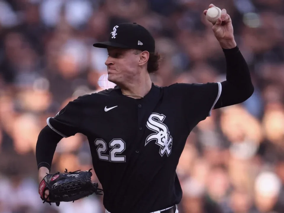 Cleveland Tops White Sox 9-3 in ALDS Game 3 at Rate Field
