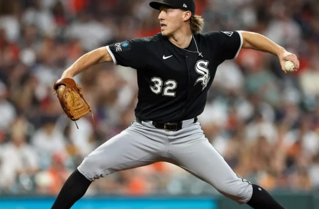 Hagen Smith Named White Sox Game 1 Starter for ALDS Opener in Cleveland