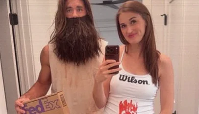 Tom Wilson, Wife Taylor Announce Second Child With ‘Cast Away’ Halloween Reveal