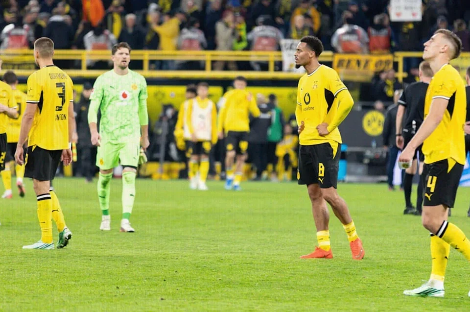 Dortmund Blow Two-Goal Lead as Bremen Snatch Late 2-2 Draw