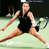 Swiatek Faces Chwalinska in Historic All-Polish Wuhan Open Semifinal