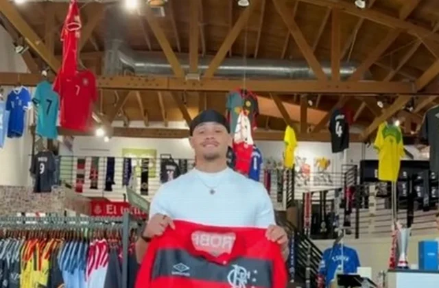Xavi Simons Sparks Flamengo Buzz With Renato Gaúcho Retro Shirt