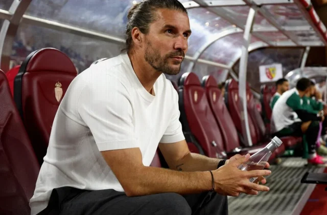 Lens Coach Cahuzac Faces Lyon Test Without Injured Abdallah Sima