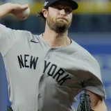 Aranda Homer Lifts Rays Past Cole, Yankees in ALDS Game 1