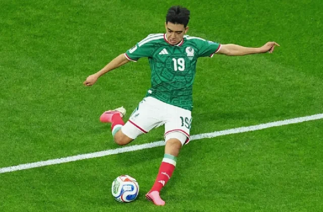 Iván Zamorano Hails Gilberto Mora as Mexico’s Top Young Talent