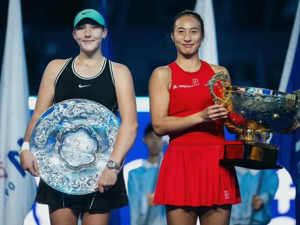 Zheng Qinwen Withdraws From Wuhan Open With Shoulder Injury