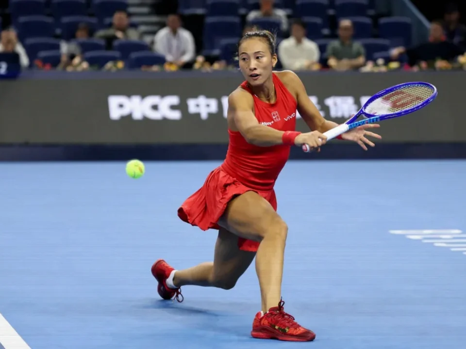Zheng Qinwen Reaches China Open Quarterfinals After Charaeva Battle