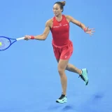 Zheng Qinwen withdraws from Osaka WTA event as shoulder issue persists