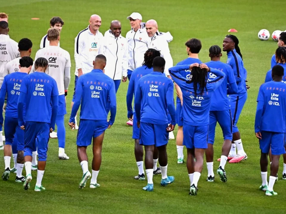 Zidane Keeps Italy Guessing Over France Line-Up at Stade de France